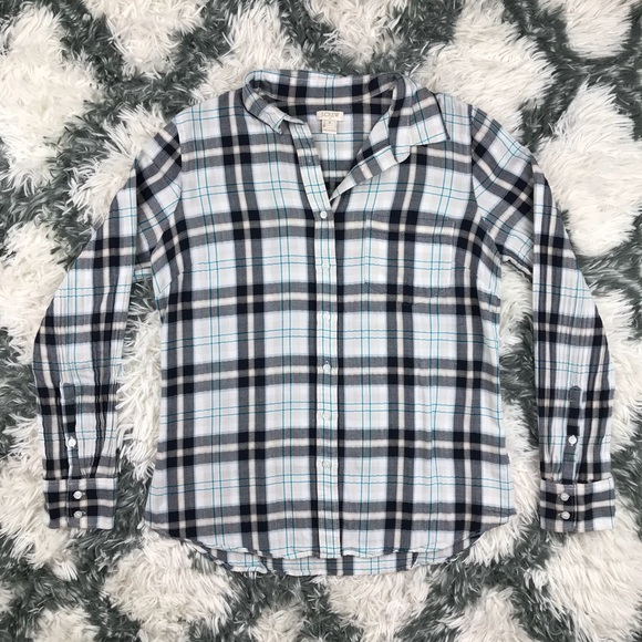 J. Crew Tops - J.Crew Women’s Flannel Shirt Medium Long Sleeve